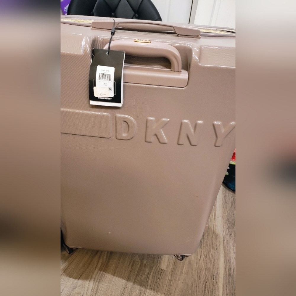 DKNY MODERN ROLLING BY ENGINE FOLLOW YOU TECHNOLOGY NEW SUITECASE